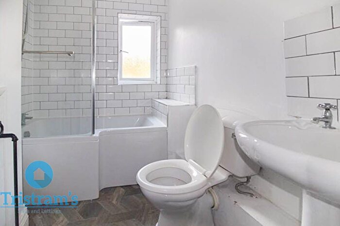 3 Bedroom Terraced House For Sale In Ogden Square, Gonerby Hill Foot, NG31