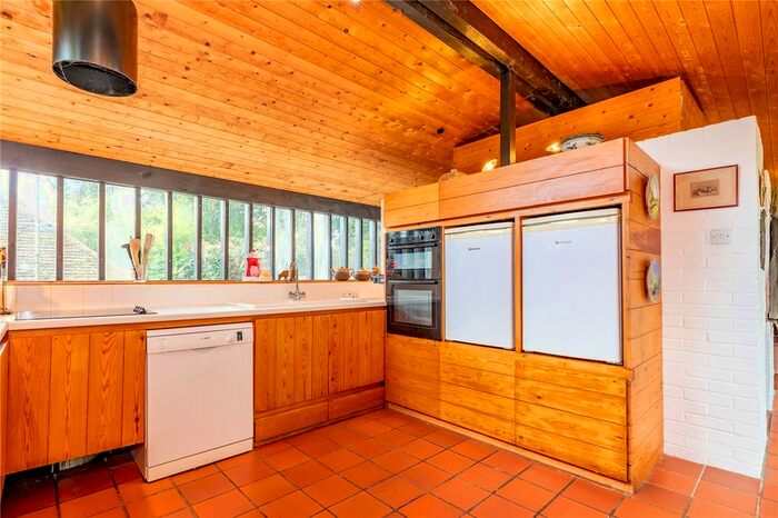 4 Bedroom Detached House For Sale In Oving Road, Whitchurch, Aylesbury, HP22