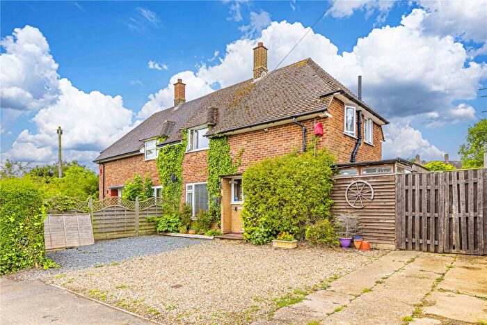 3 Bedroom Semi-Detached House For Sale In Milford Hill, Harpenden, Hertfordshire, AL5