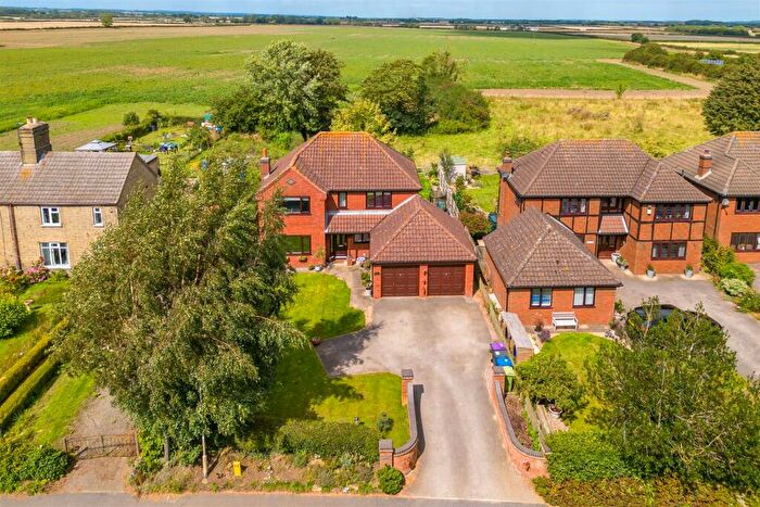 4 Bedroom Detached House For Sale In Spridlington Road, Faldingworth, LN8