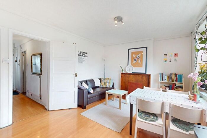 2 Bedroom Flat To Rent In Broadhurst Gardens, West Hampstead, NW6