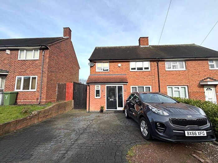 3 Bedroom Semi-Detached House To Rent In Shawberry Road, Kings Hurst, B37