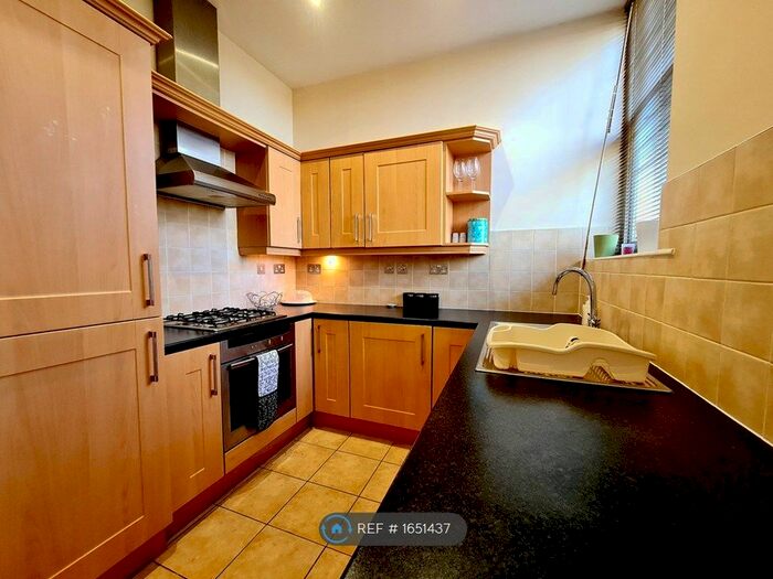 1 Bedroom Flat To Rent In Hartshaw, Rotherham, S60