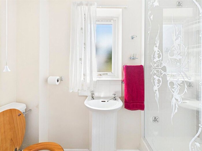 3 Bedroom Bungalow For Sale In Bede Haven Close, Bude, Cornwall, EX23