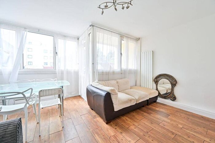 4 Bedroom Flat To Rent In Dallas Road, Sydenham, London, SE26