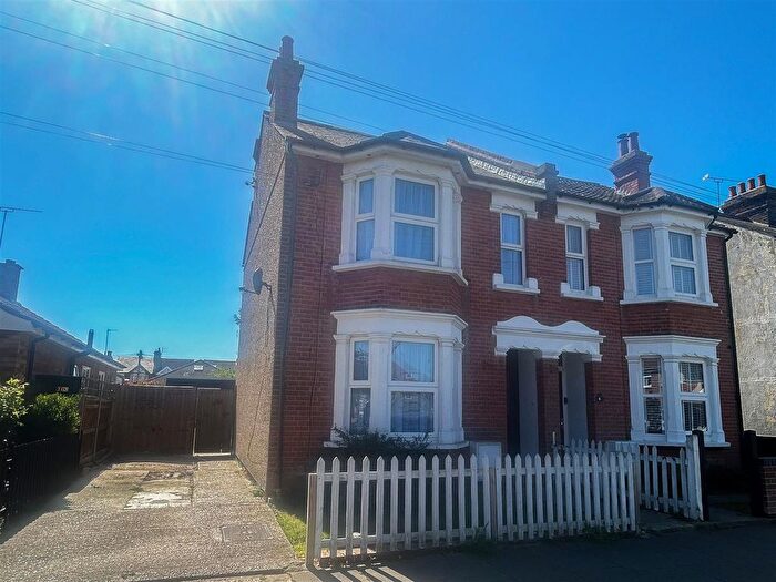 3 Bedroom Semi Detached House For Sale In Cotswold Road, Clacton-On-Sea, CO15