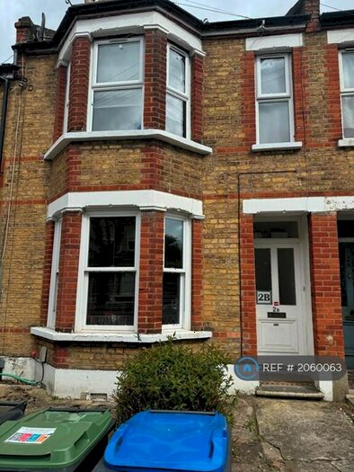 2 Bedroom Maisonette To Rent In Queen Mary Road, London, SE19