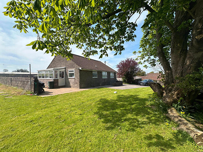 3 Bedroom Detached Bungalow To Rent In Wells, BA5