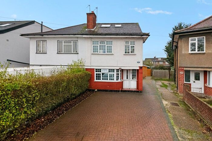 4 Bedroom Semi Detached House For Sale In Kingshill Avenue, Northolt, UB5
