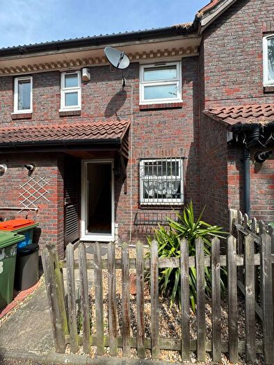 2 Bedroom Terraced House To Rent In Congreve Walk, London, E16