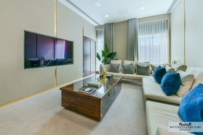 2 Bedroom Apartment To Rent In Kennedy Building, Lexington Gardens, SW11