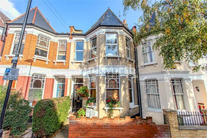 2 Bedroom Flat To Rent In Hewitt Road, London, N8