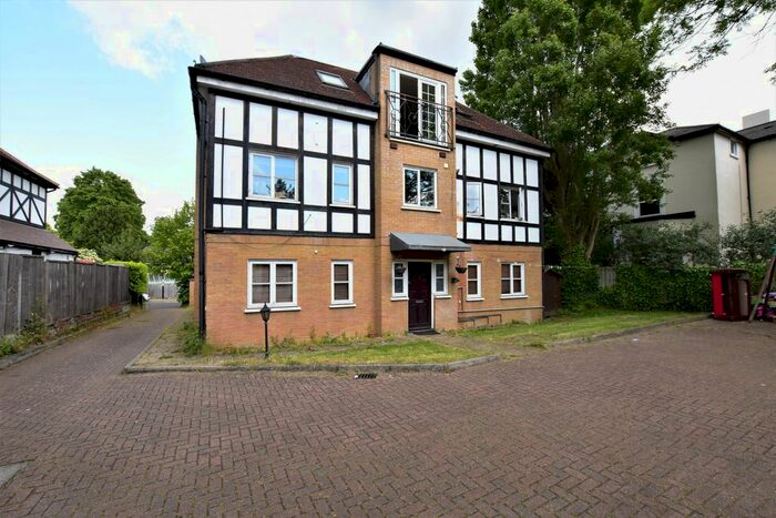 2 Bedroom Flat To Rent In Manser Court, Lawrie Park Gardens, Sydenham, SE26