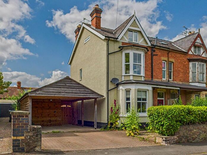 4 Bedroom Semi-Detached House For Sale In Victoria Park Road, Malvern, WR14