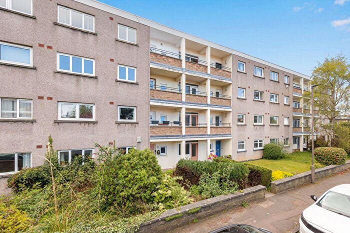 3 Bedroom Flat For Sale In / Trinity Court, Trinity, Edinburgh, EH5