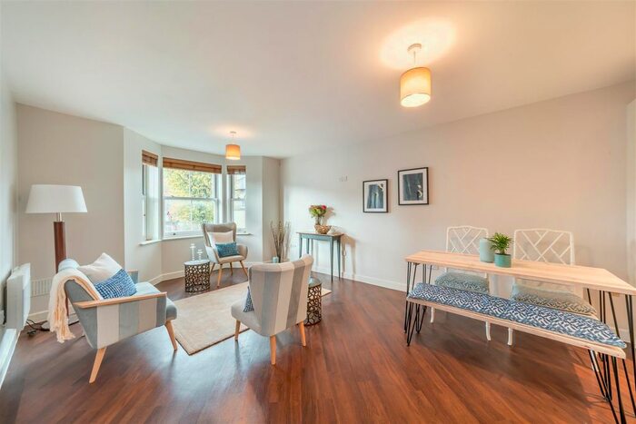 2 Bedroom Flat To Rent In Coreilia Court, Acton Lane, Chiswick, W4