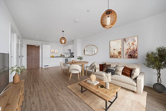 1 Bedroom Flat For Sale In Plot . - Bed Apartment, Cavalier Court, Gillingham, ME4