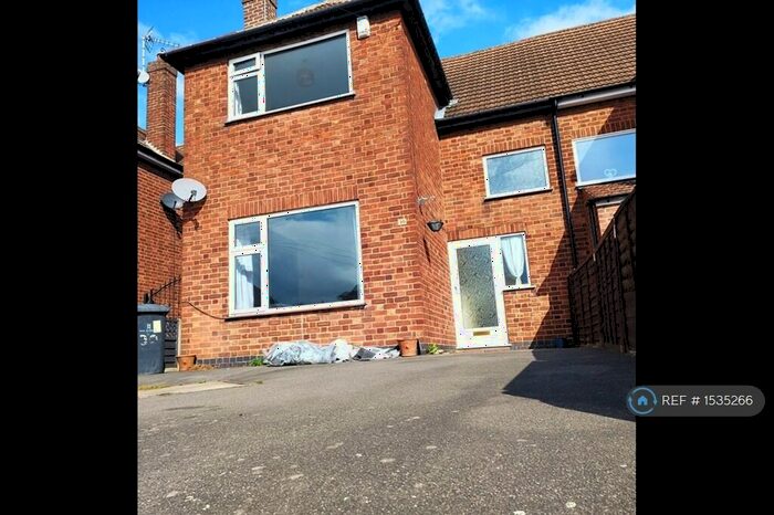 3 Bedroom Semi-Detached House To Rent In Herricks Avenue, Leicester, LE4