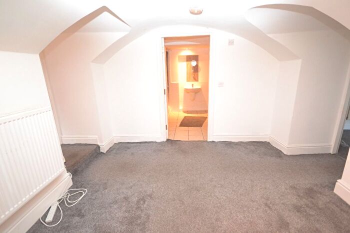 1 Bedroom Flat To Rent In Standishgate, Wigan, WN1