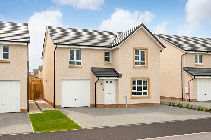 4 Bedroom Detached House For Sale In "Dean" At Farm Road, Duntocher, Clydebank, G81