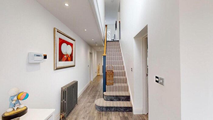 4 Bedroom Detached House For Sale In The Paddocks, Broadstairs, CT10