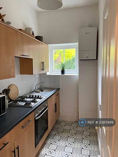 1 Bedroom Flat To Rent In Vanbrugh Park, London, SE3