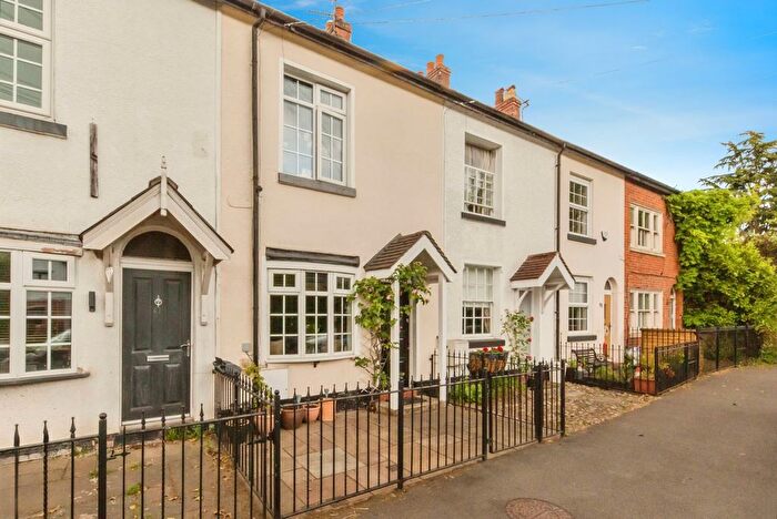 3 Bedroom Terraced House For Sale In Mobberley Road, Knutsford, Cheshire, WA16