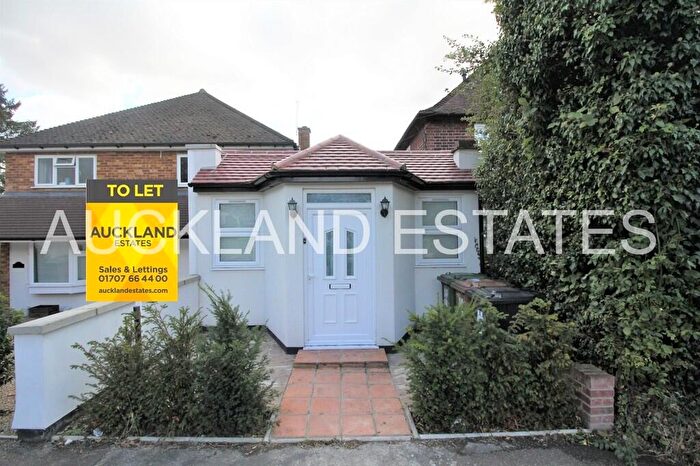 1 Bedroom Apartment To Rent In Church Road, Little Heath, EN6