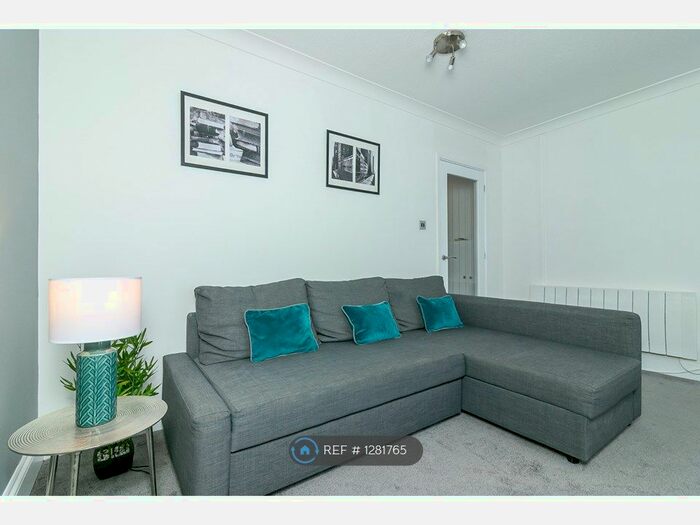 1 Bedroom Flat To Rent In Old London Road, St. Albans AL1