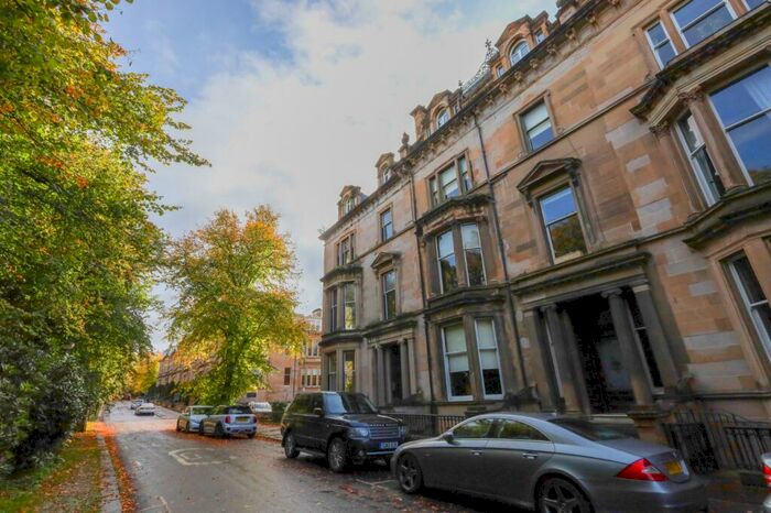 2 Bedroom Flat To Rent In Attic Flat Devonshire Terrace Glasgow, G12