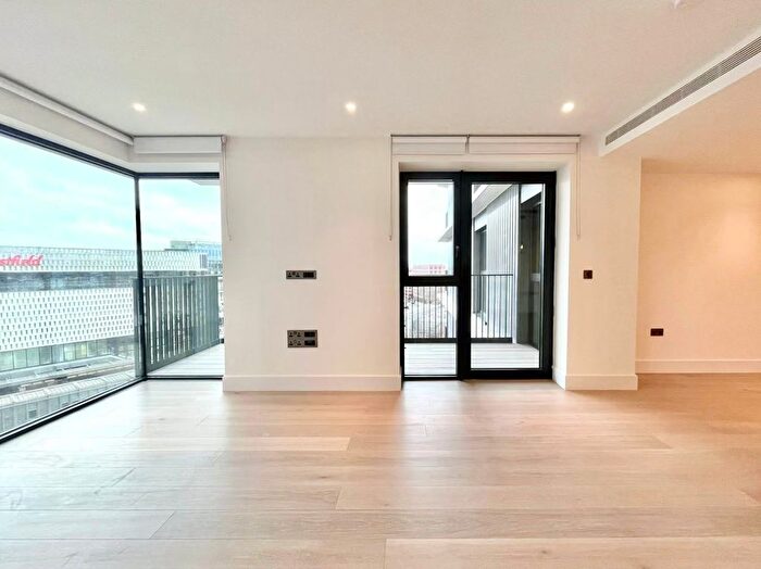 1 Bedroom Flat To Rent In Fountain Park Way, London, W12