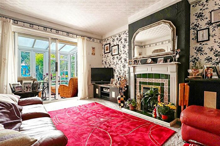 3 Bedroom Bungalow For Sale In Hillview Crescent, East Preston, Littlehampton, West Sussex, BN16