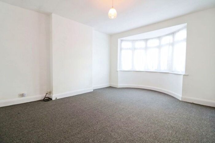 6 Bedroom Semi Detached House To Rent In Langley Road, Langley, Slough, SL3