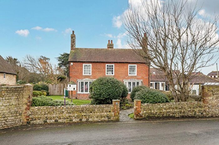 5 Bedroom Detached House For Sale In West Street, Selsey, PO20