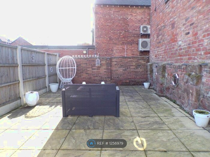 1 Bedroom Maisonette To Rent In Chester Road, Cheshire, CH66