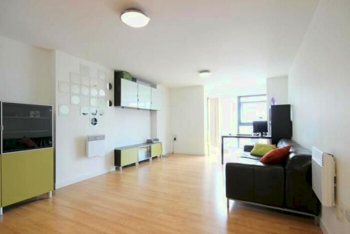2 Bedroom Flat To Rent In Cam Road, London, E15