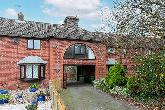 1 Bedroom Flat For Sale In Cedar Wood Drive, Watford, WD25