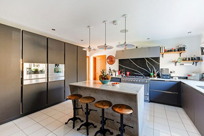 4 Bedroom Detached House To Rent In Peacock Lane, Brighton, BN1