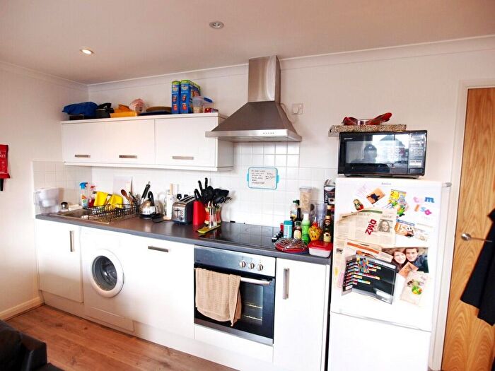 1 Bedroom Flat To Rent In Chapel Market, Islington, N1