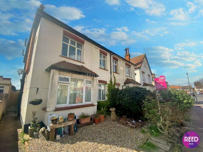 2 Bedroom Flat To Rent In Rylands Road, Southend On Sea, SS2