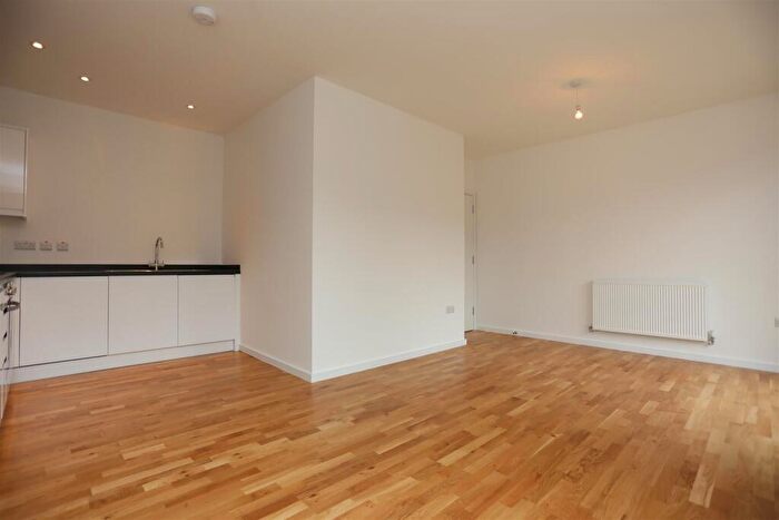 1 Bedroom Flat To Rent In Portland Road, Hove, BN3