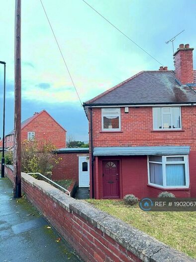 3 Bedroom Semi-Detached House To Rent In Hawthorne Crescent, Mexborough, S64