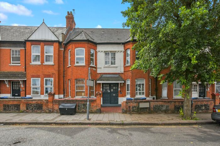 2 Bedroom Flat To Rent In Ambleside Road, London, NW10