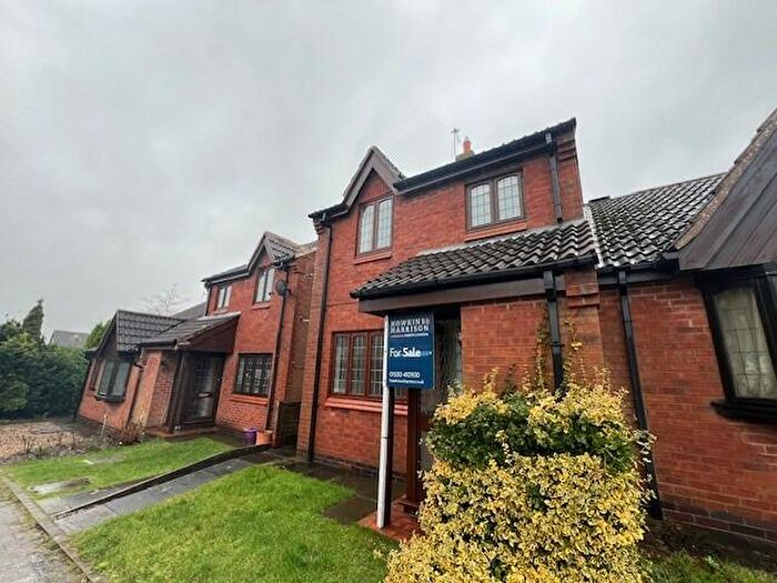 3 Bedroom Semi-Detached House To Rent In St Johns Close, Hugglescote, LE67