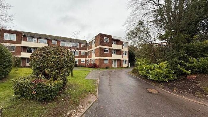 1 Bedroom Apartment To Rent In Warren Road, Guildford, GU1
