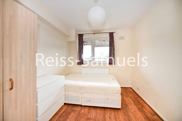 4 Bedroom Maisonette To Rent In Olney Road, London, SE17