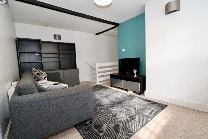 1 Bedroom Flat For Sale In Somerton Road, Street, BA16