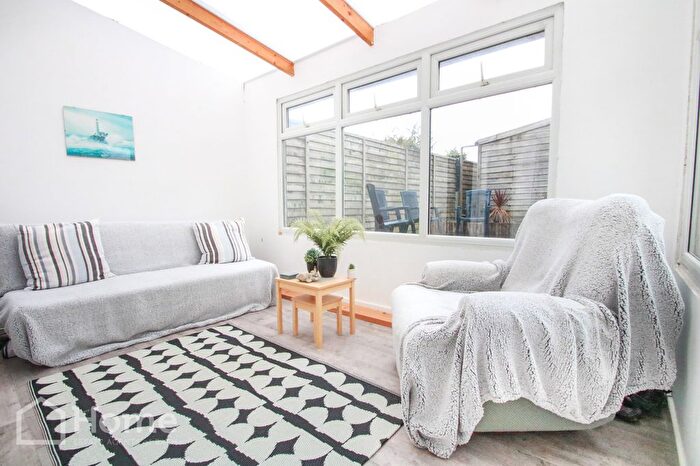 3 Bedroom Semi-detached House For Sale In Willow Green, Bath, BA2