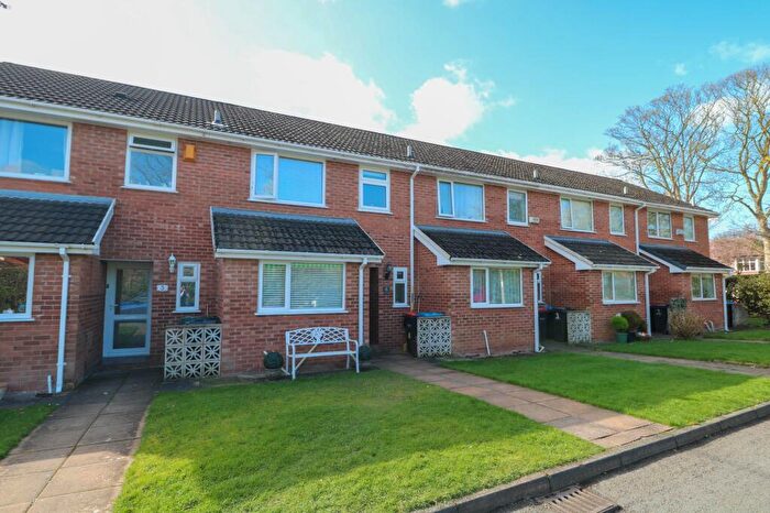 3 Bedroom Terraced House For Sale In Old Mill Court, Upton, Chester, CH2