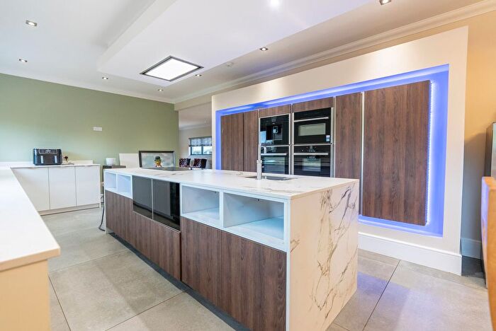 5 Bedroom Detached House For Sale In Limekilns, Millcroft Road, Cumbernauld, G67